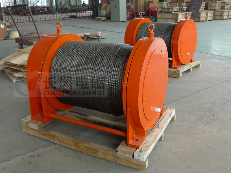 電機內(nèi)裝式鋼絲繩卷筒